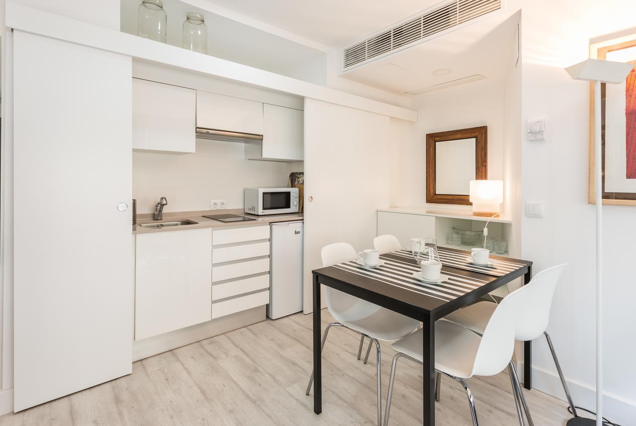Recoletos Apartment Madrid Exterior photo