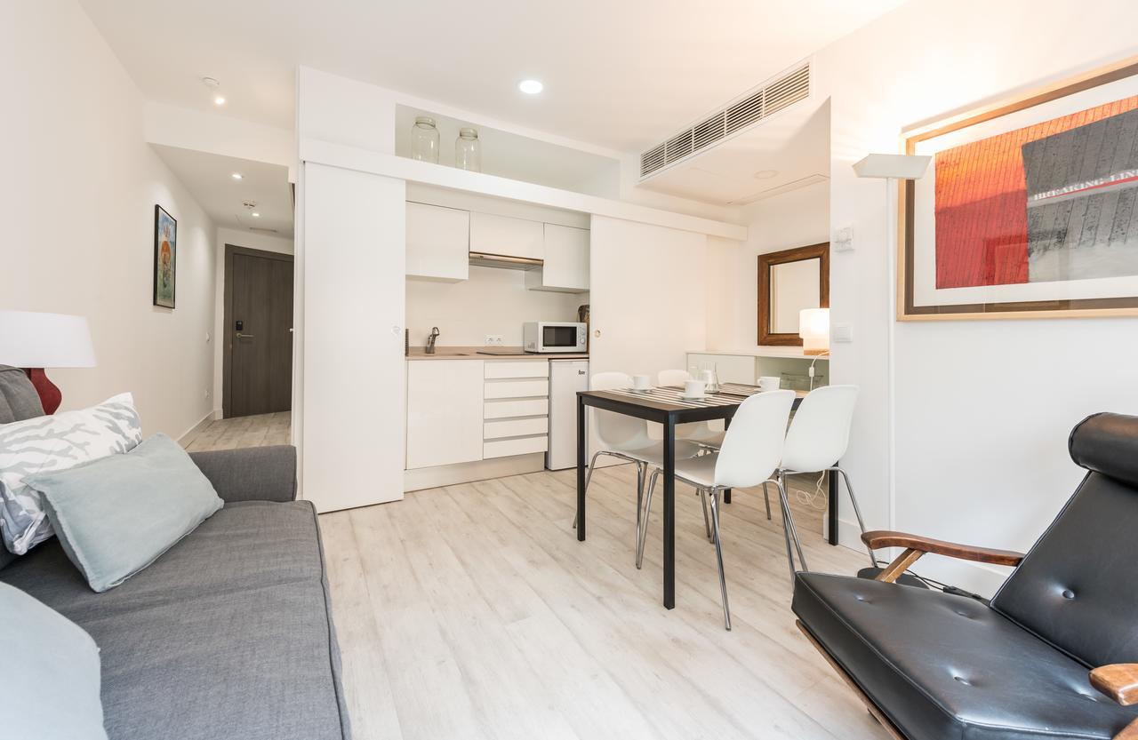 Recoletos Apartment Madrid Exterior photo